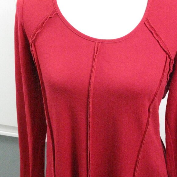 True Essence Red Exposed Seams Tunic Size Medium - Picture 2 of 6
